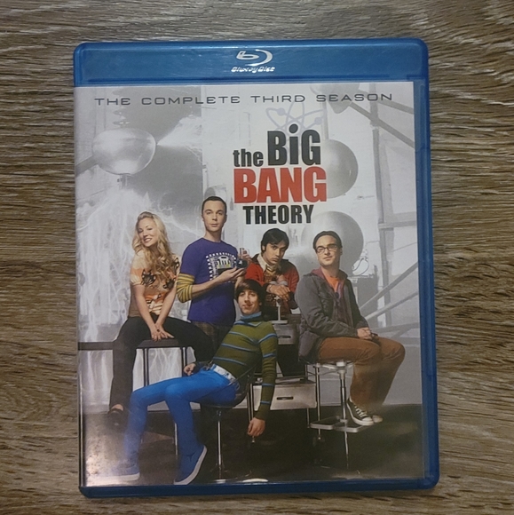 The Big Bang Theory lot of dvds and Blue Ray discs - Picture 5 of 10
